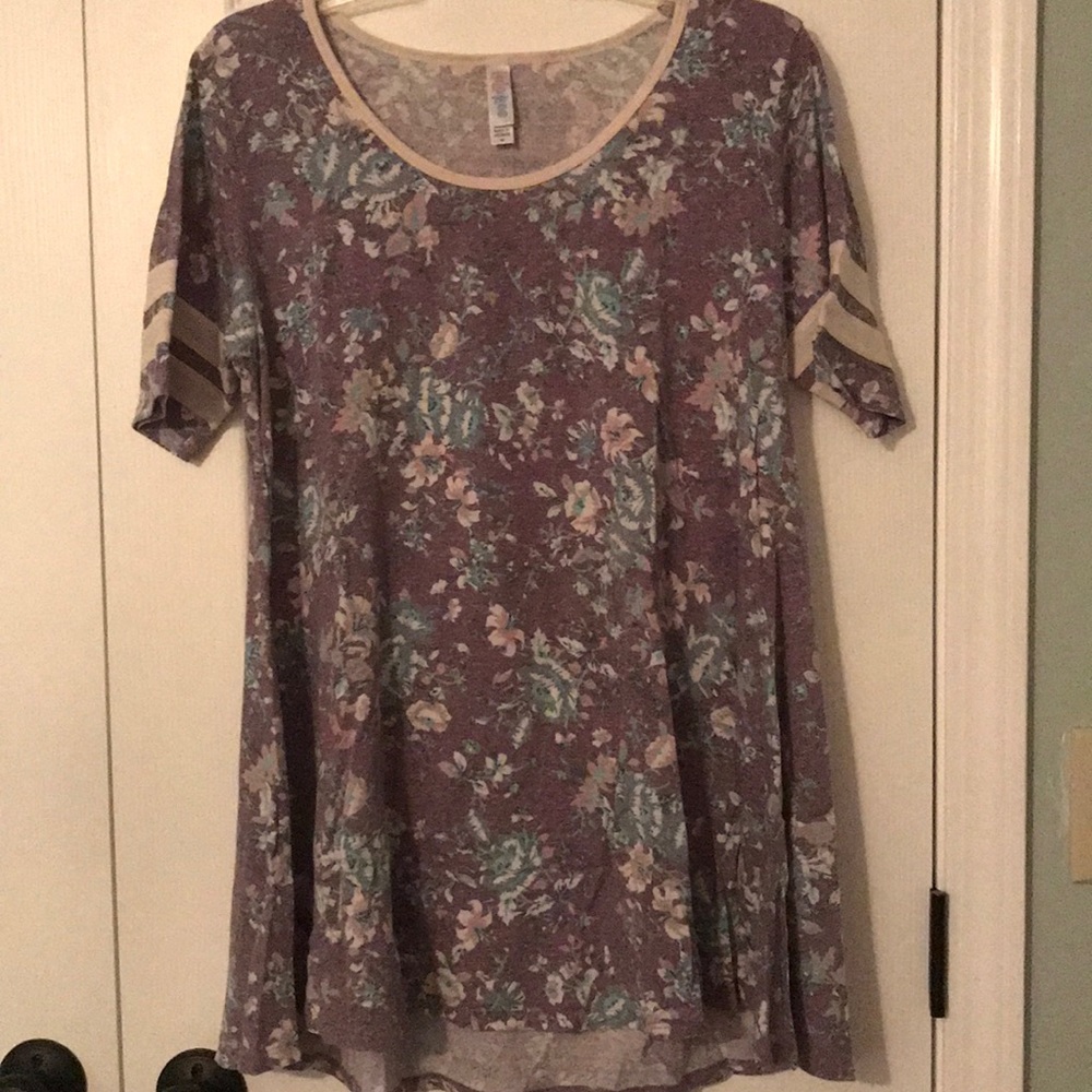 LuLaRoe Perfect T